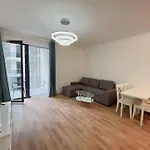 Oktogon Cabin With Balcony