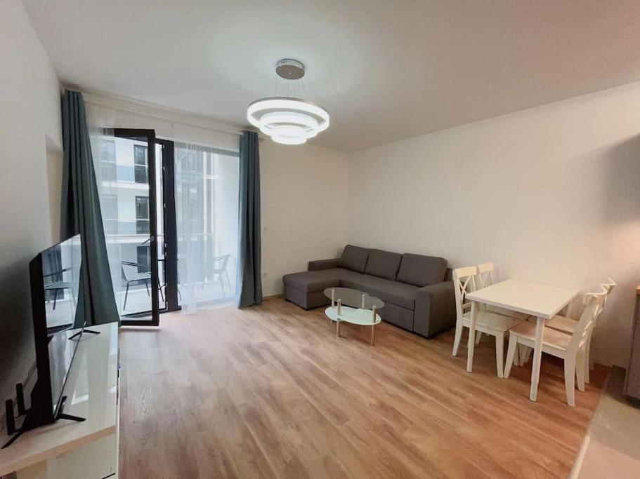 Apartment Oktogon With Balcony Budapest